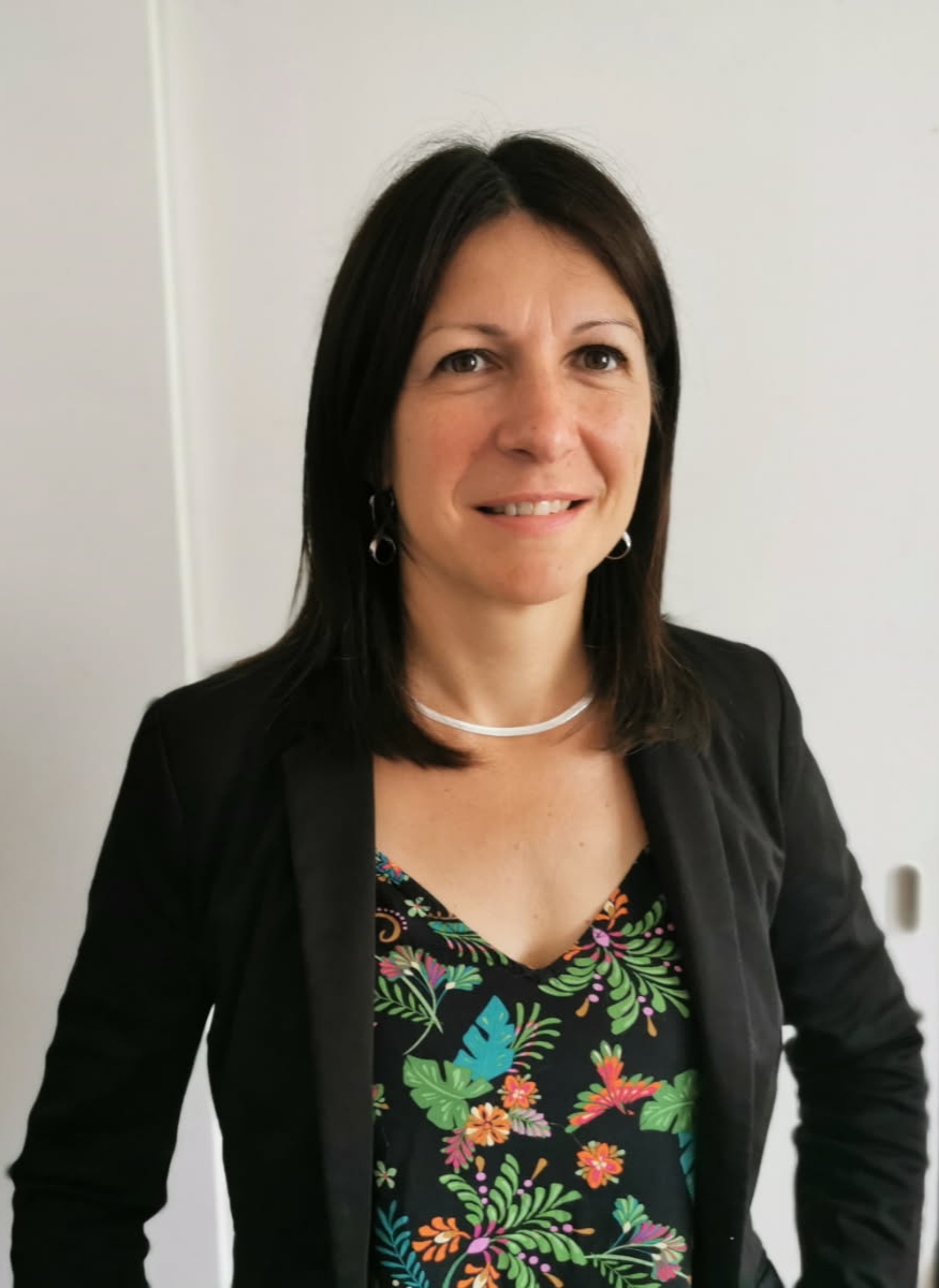 Anne-Laure, courtière en assurances à Saint-Clément-les-Places